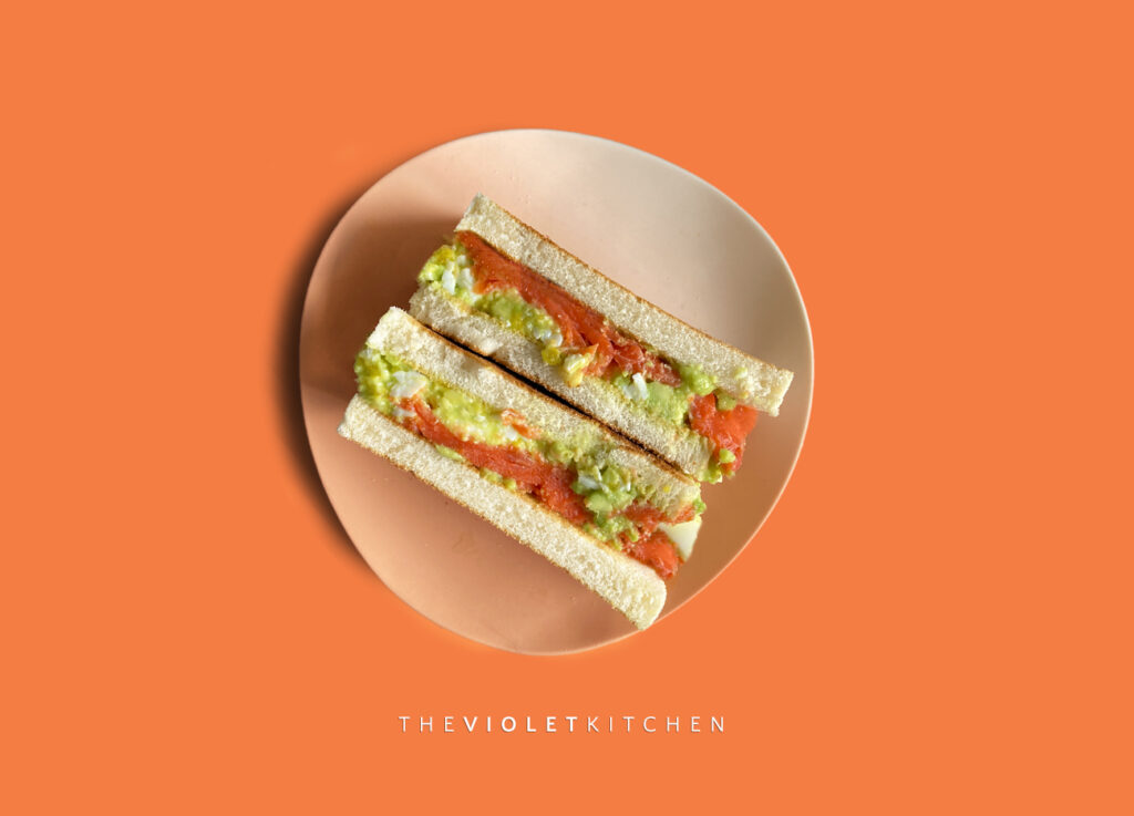 the violet kitchen_sandwich_salmone_avocado Sandwich salmone uovo sodo e avocado