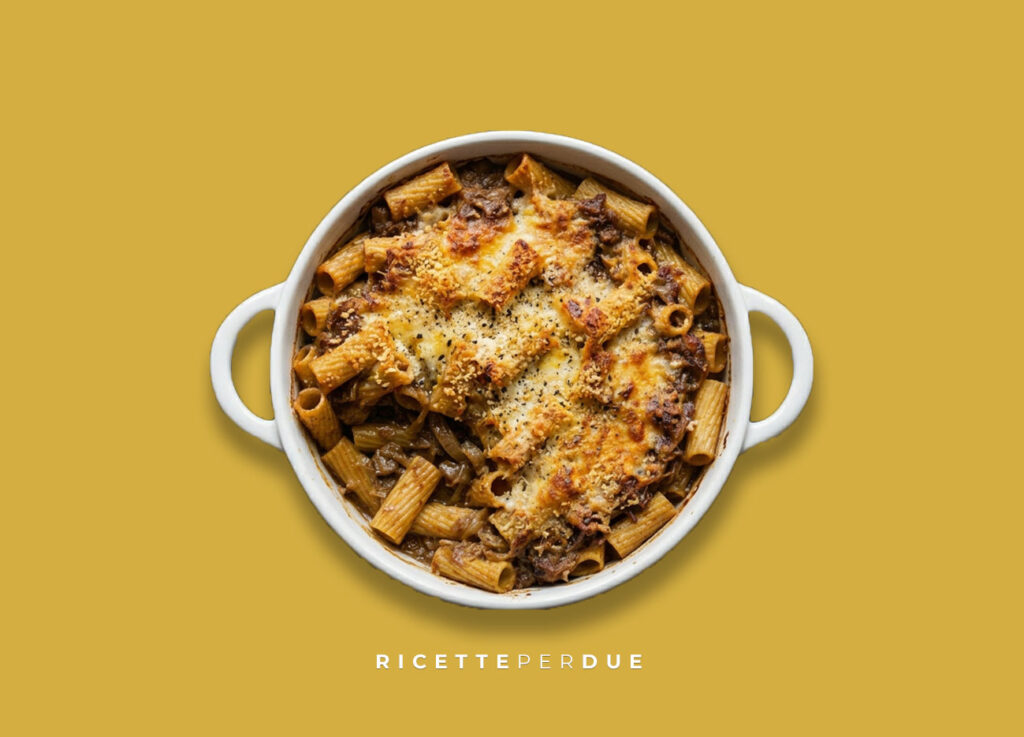 Pasta gratinata al forno con sugo alla genivese
